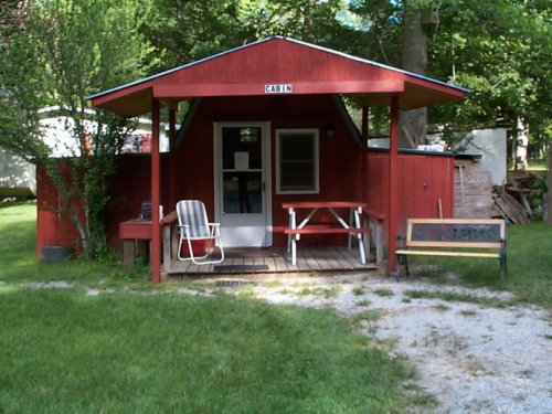 A Very Cozy Little Cabin!